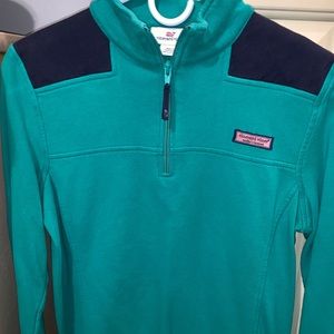 Vineyard Vine pullover